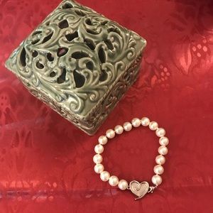 Mary Kay Pearls of Sharing bracelet, never worn